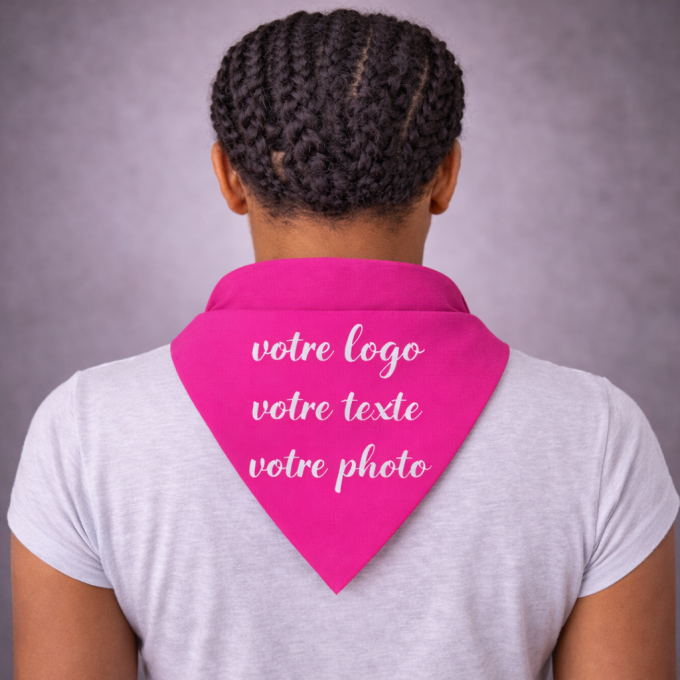 Foulard bandana rose personnalisé – logo, texte ou photo pour feria et événements entre amis et professionnels