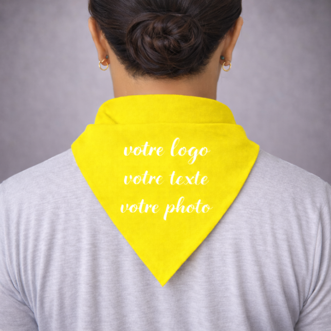 Foulard bandana jaune personnalisé – logo, texte ou photo pour feria et événements entre amis et professionnels